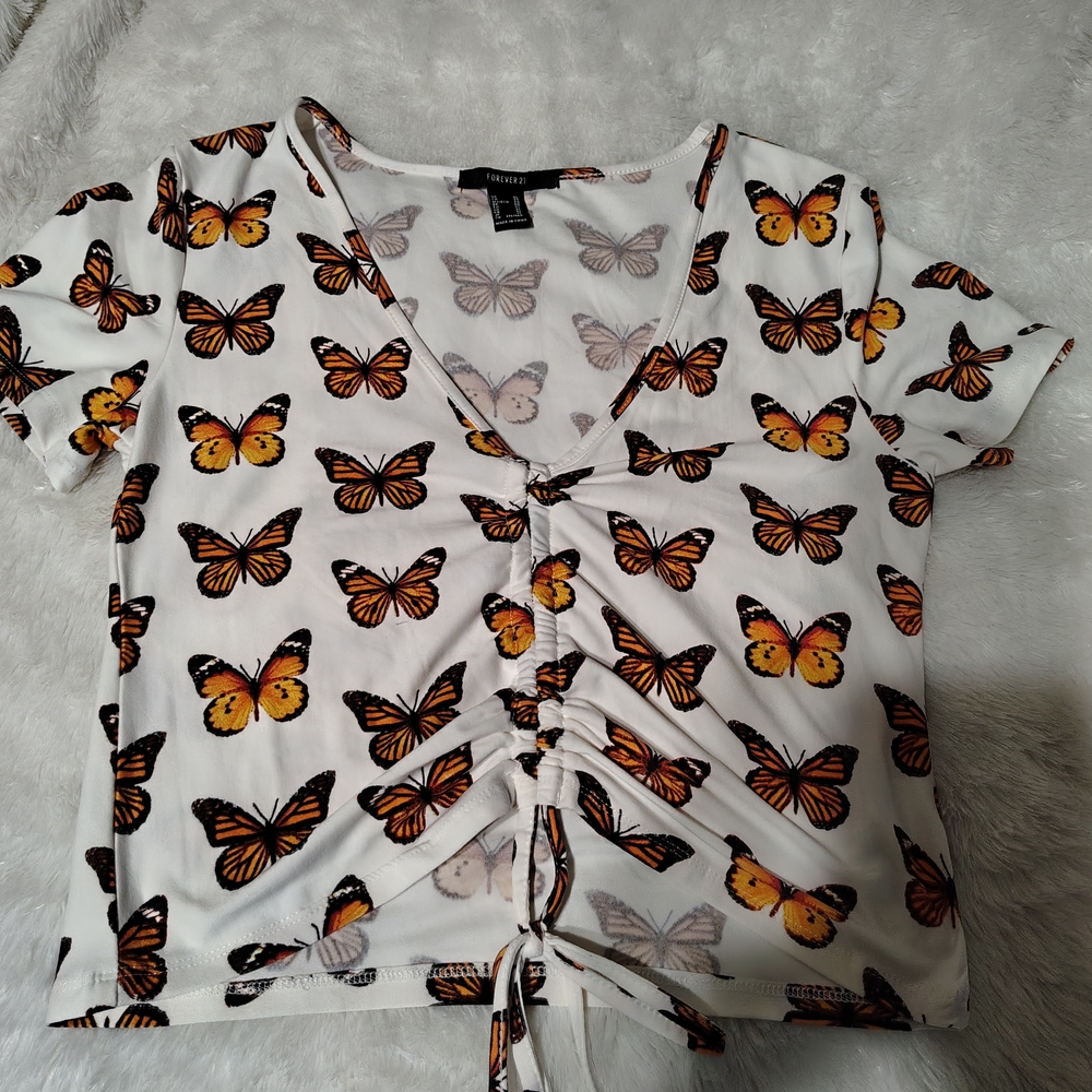 Butterfly Print Ruched White Top/Forever 21/ SZ XL/ NWOT